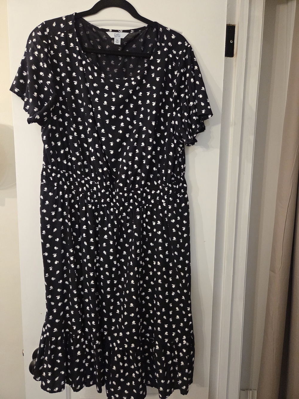Croft & Barrow Black Midi Dress with White Floral Motif XXL